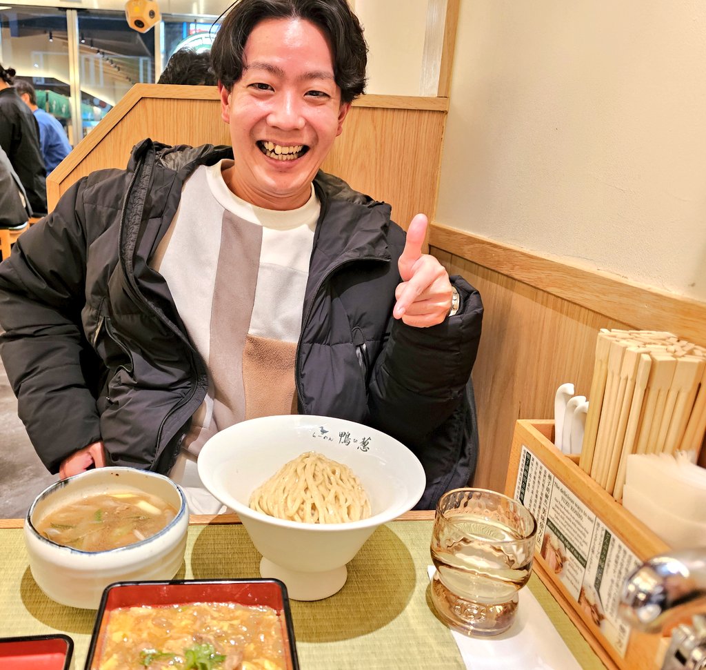 ひろやん 小橋M-1おめでとう🎊 もっと食べさせたい。