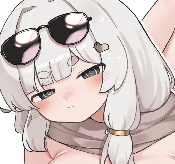 こっちのOC、身長どのくらいあるイメージですか(リプにアンケート有) 