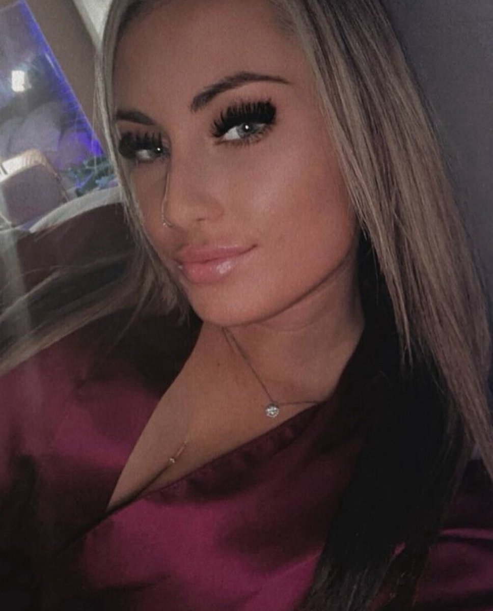 leah tweet media