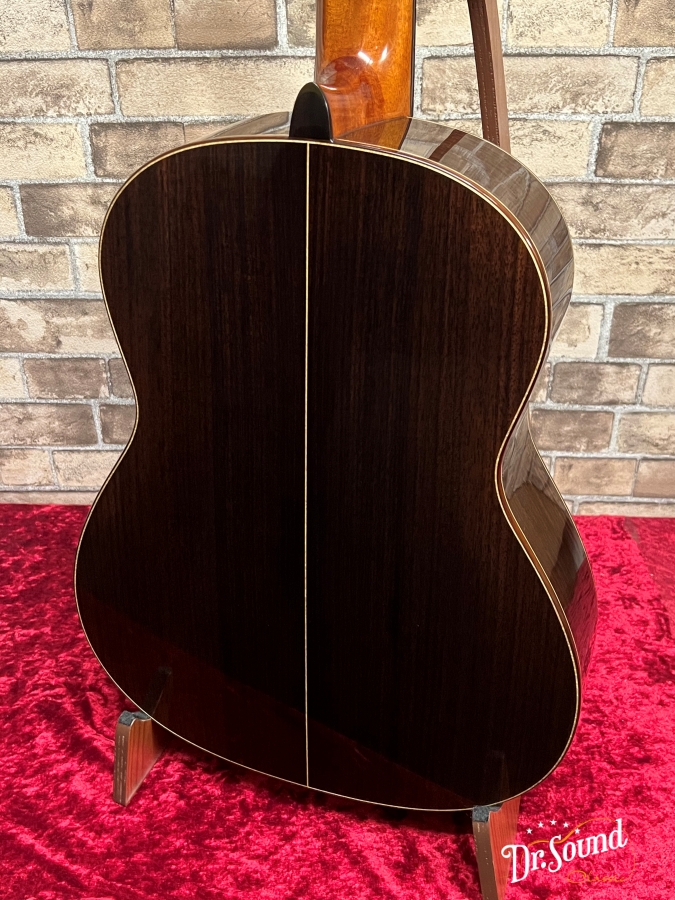 クロサワ楽器 ドクターサウンド クラシックギター専門フロア