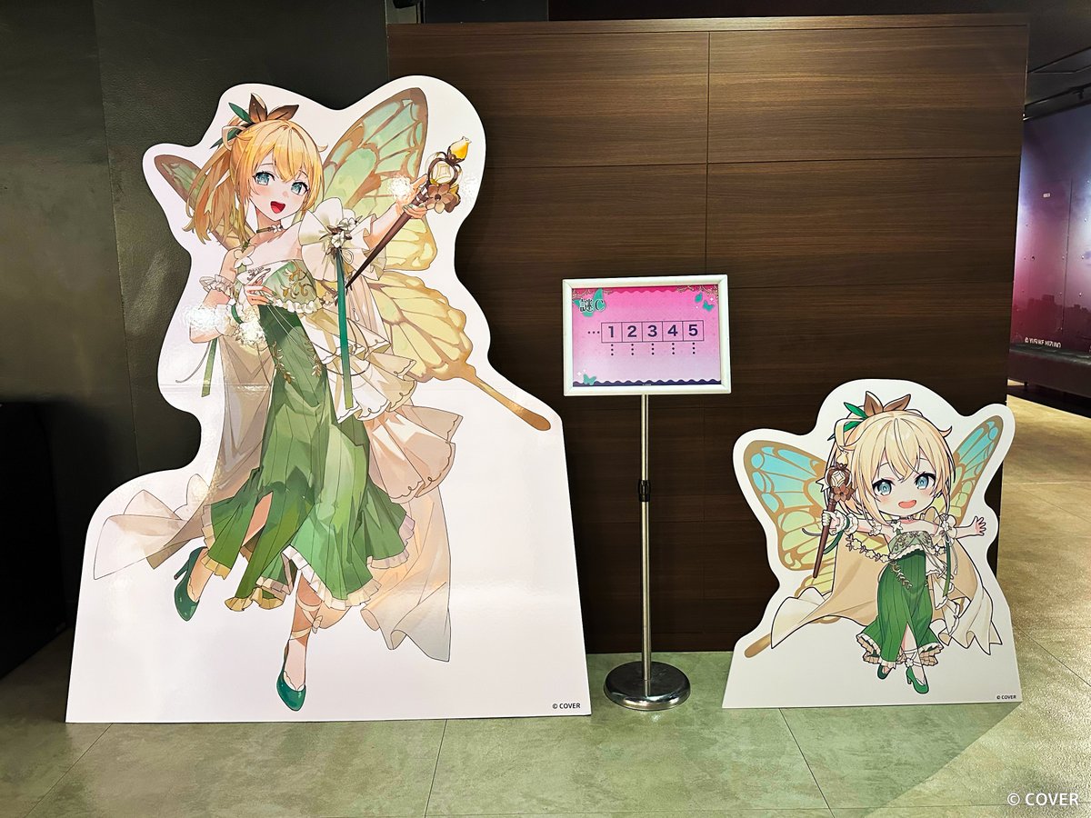 4tower_collabo's tweet photo. 🦋『秘密結社holoX tower invasion 〜holoX色に染め上げろ！〜』🦋

📍TOKYO TOWER
ライ��アップがきらめく東京会場🗼
展示パネルも要チェックです💖

✨公式サイト
https://t.co/RCNHU1d47Y

✨オンライン受注期間
2025年12月4日(木) ～ 1月12日(月) 23:59
https://t.co/bBFpQA5ruc

※写真は撮影時点のものとなり、実際の販売状況は異なる場合があります。

#holoXタワー侵略計画