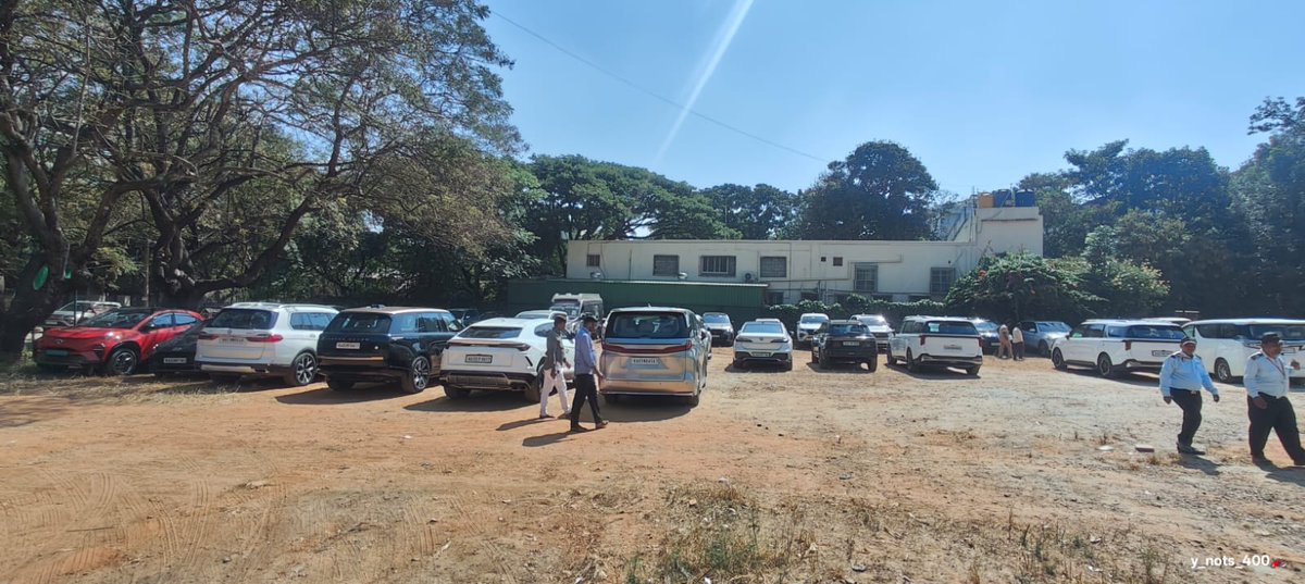 icindngr's tweet photo. Surs @GBA_office @GBAChiefComm @BlrCityPolice @osd_cmkarnataka why is Mr. Kumar Babu of Cornerstone using the BBMP playground to park cars of his guests for his daughter's engagement?. Isn't this illegal?. Will someone take action?. https://t.co/u5xv8UUFIO