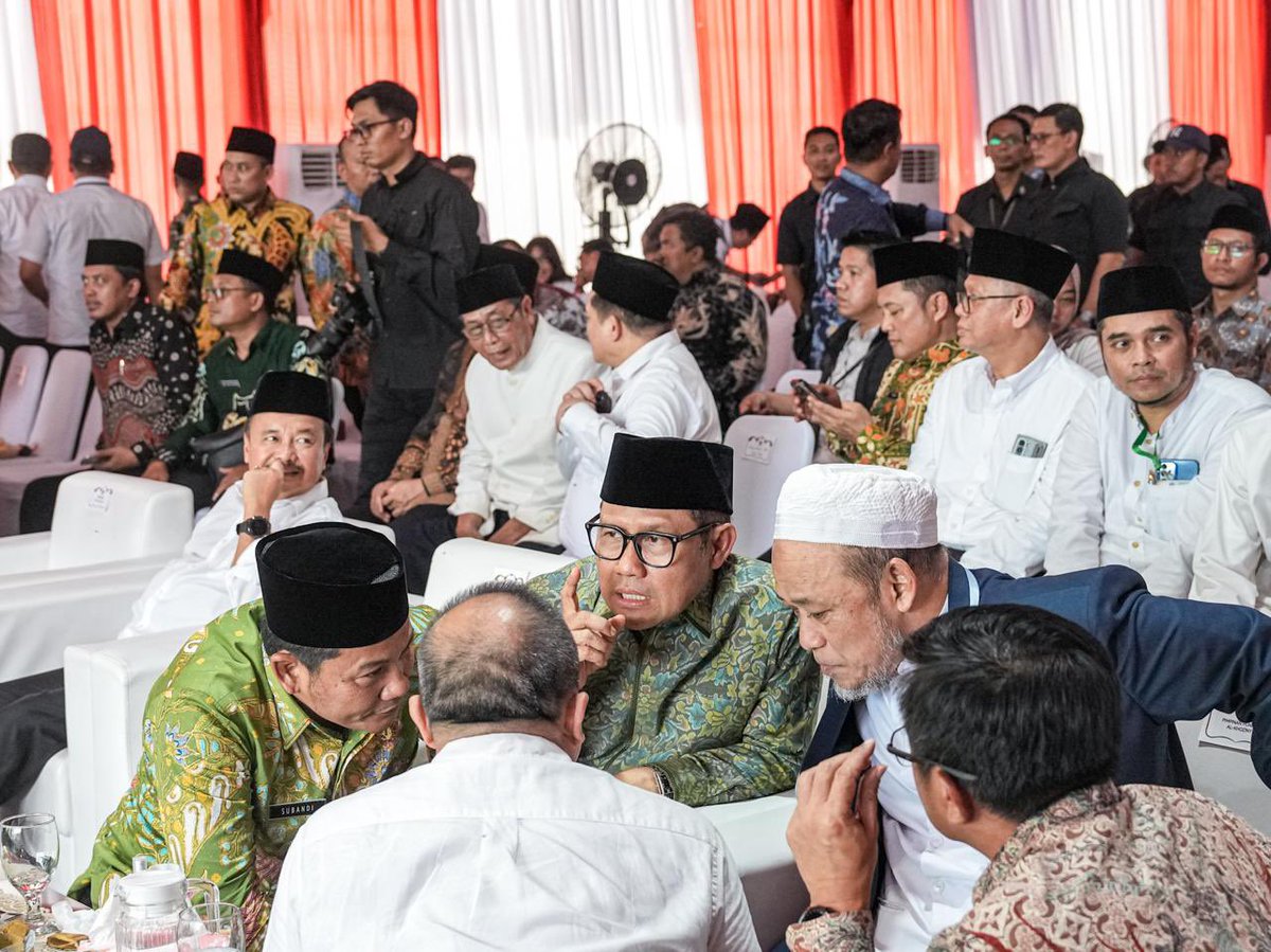 Pesantren harus menjadi laboratorium kehidupan tempat tumbuhnya kapasitas terbaik manusia Indonesia.

Hari ini, di Sidoarjo, peletakan batu pertama Ponpes Al-Khoziny menjadi penanda komitmen kita bahwa setiap pesantren harus dibangun dengan standar konstruksi yang aman, layak,