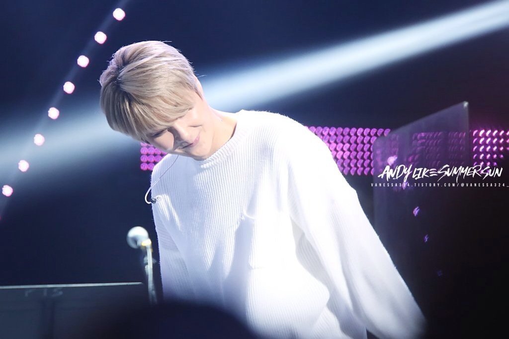 내 최애는 부산의 눈같아.
그냥 보이지않아 
없어 
몇년째