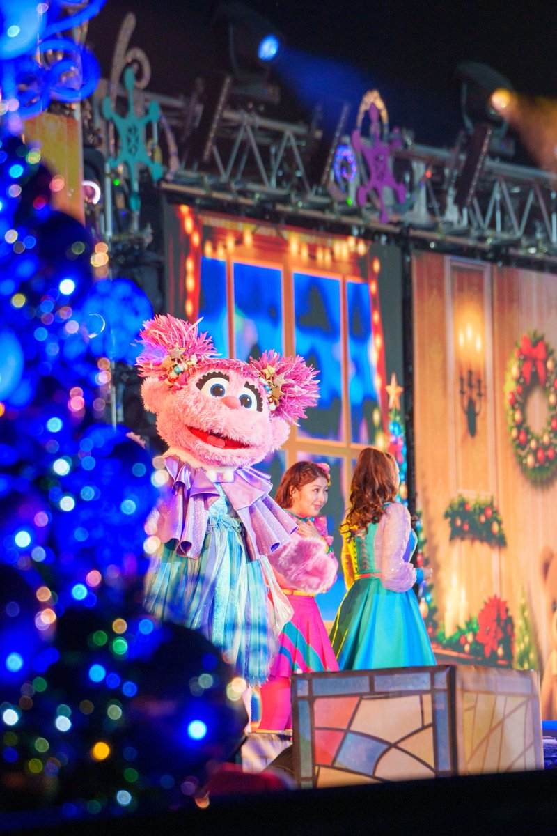 ツリー越しの🎄💖