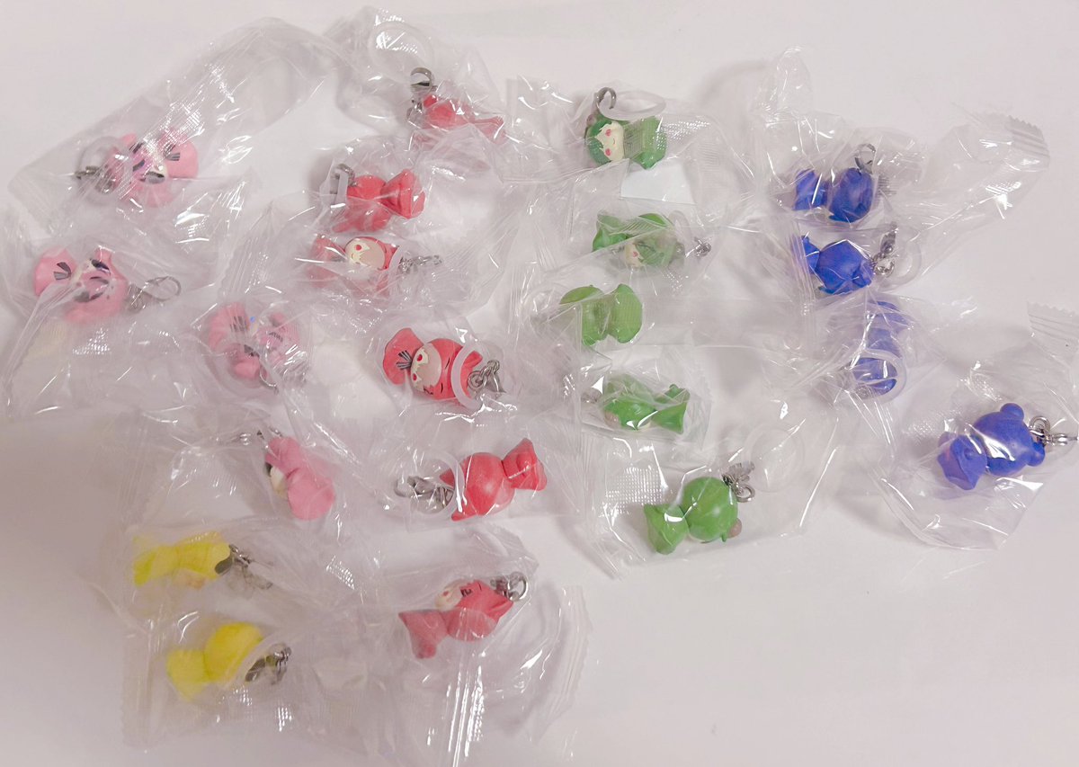 【交換】シクフォニ めじるしアクセサリー

譲)🌸4👑2🍍6🍵5📢4

求）🦈

一旦ららあり手渡しのみ
出先の為IDなし
お気軽にお声掛けください✧*

 #シクフォニグッズ交換