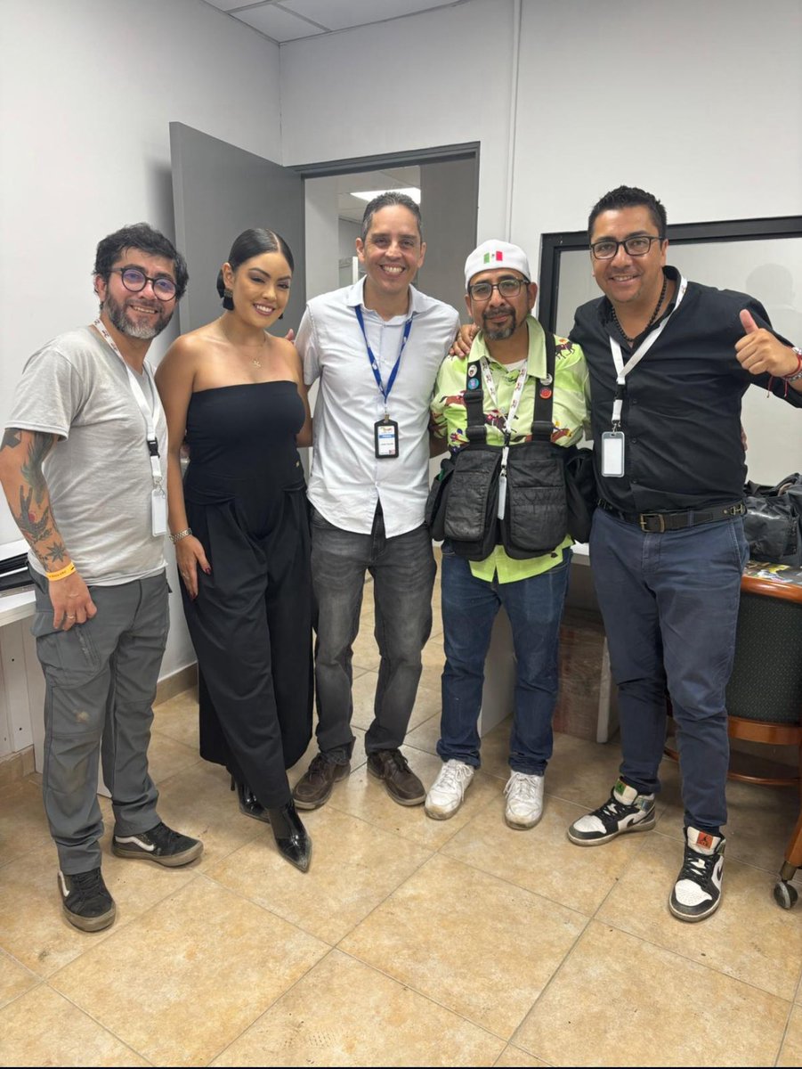 Serie Hípica del Caribe 2025 🇵🇦 - Un gusto compartir con los amigos <a href="/XavierMunozA/">Xavier Muñoz Avilés</a> <a href="/joebrunopr/">𝐉𝐨𝐞 𝐁𝐫𝐮𝐧𝐨 𝐎𝐫𝐭𝐢𝐳</a> <a href="/eaguilarmoya/">Emanuel Aguilar</a> <a href="/hoderlinjc/">Juan Carlos Velázquez</a> <a href="/miguel_spinozsa/">Miguel Spinozsa</a> <a href="/JCFeijoo/">Juan Carlos Feijoó González</a> y Marian Cabello 🇪🇨🇵🇷🇨🇱🇲🇽🇻🇪