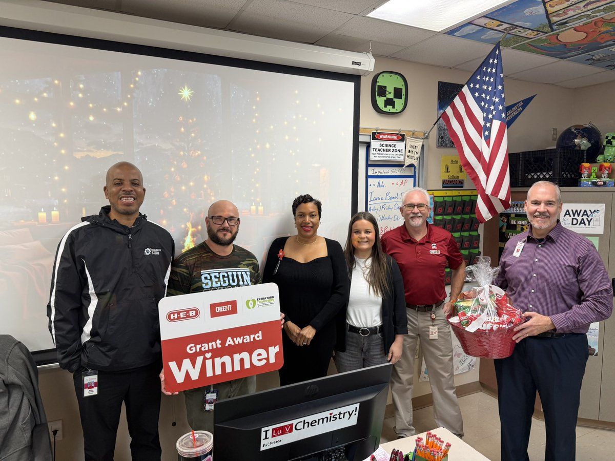 JuanSeguinHS's tweet photo. We’re “Feelin’ the Cheeziest” thanks to H-E-B and Cheez-It! Several teacher projects were funded through DonorsChoose, and we’re so grateful.
#kellanova
#HEB
#cheezit
#extrayardsforteachers https://t.co/YOK6DNjVPq