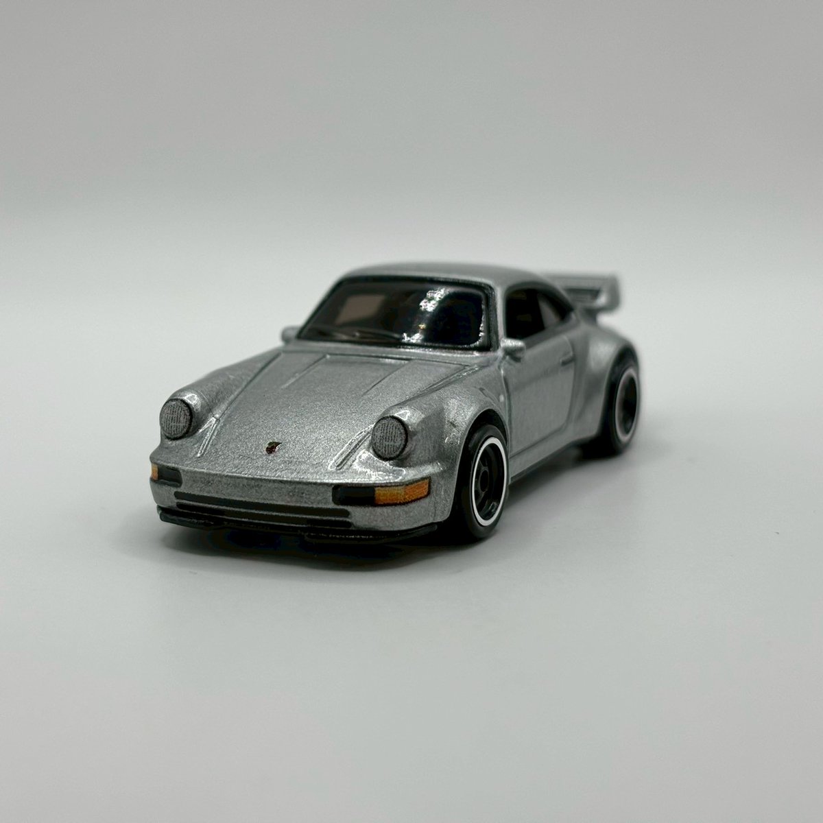 ホットウィール ポルシェ 911 カレラT グレー 0 ポルシェ ホット