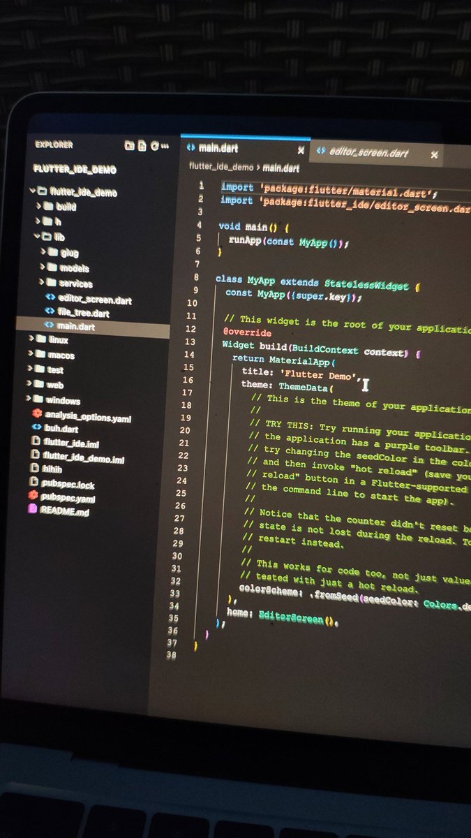 ankurg132's tweet image. Looks VSCode, but is it?
#flutterdev
