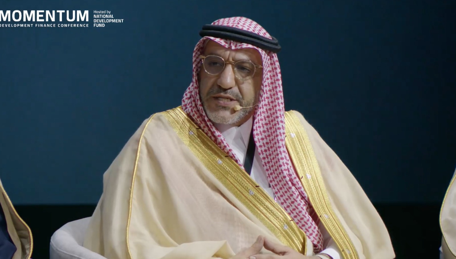 الرئيس التنفيذي لصندوق الفعاليات الاستثماري السعودي وهدان القاضي، خلال مؤتمر التمويل التنموي: - اتفاقية الشراكة الإستراتيجية مع "ليجندز جلوبال" يملك فيها الصندوق 51% - سنركز عبر هذه الشراكة تأسيس وتطوير البنى التحتية و"ليجندز" ستركز على التشغيل - الاستثمار مع إنفورما العالمية سيشمل جميع الفعاليات التي تديرها في السعودية - هذه الفعاليات تستقطب مليوني زائر سنويا وتضيف للناتج المحلي 18 مليار ريال - الاستثمار في ميدان الرماية في القدية بنحو 491 مليون ريال - الاستحواذ على "أيه إن بي أرينا" يجلب عوائد متوقعة بنحو 9% 