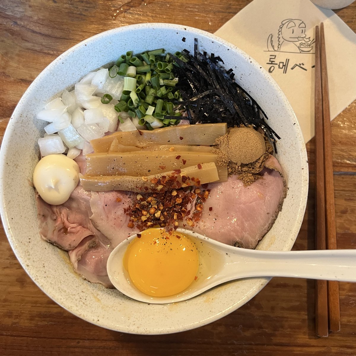 ba____da's tweet image. 군자 롱메 
아부라소바 진짜 녹진하고 맛있어요..