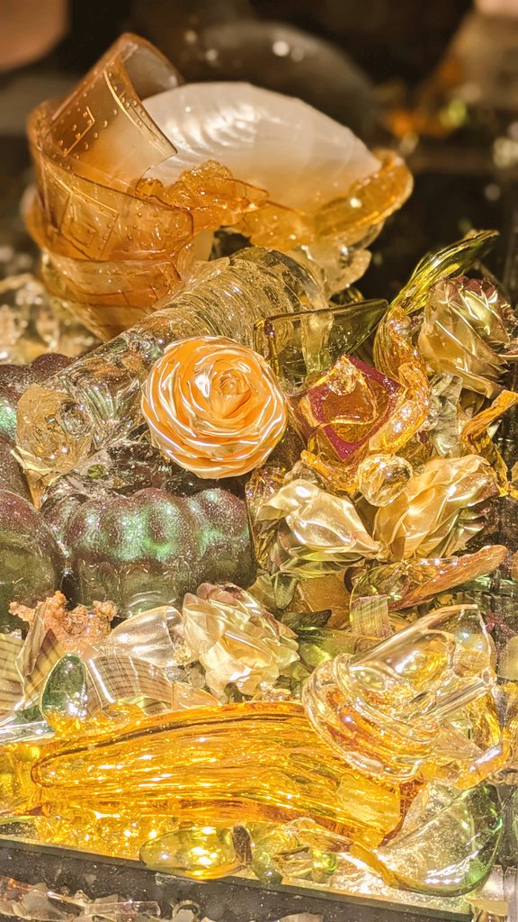 今日は新宿のRemake easyへ✨
今年も12月が1番好きな🅢🅗🅘🅡🅞パフェでした︎🤍︎
少し早いクリスマス気分🎄
飴が儚い…