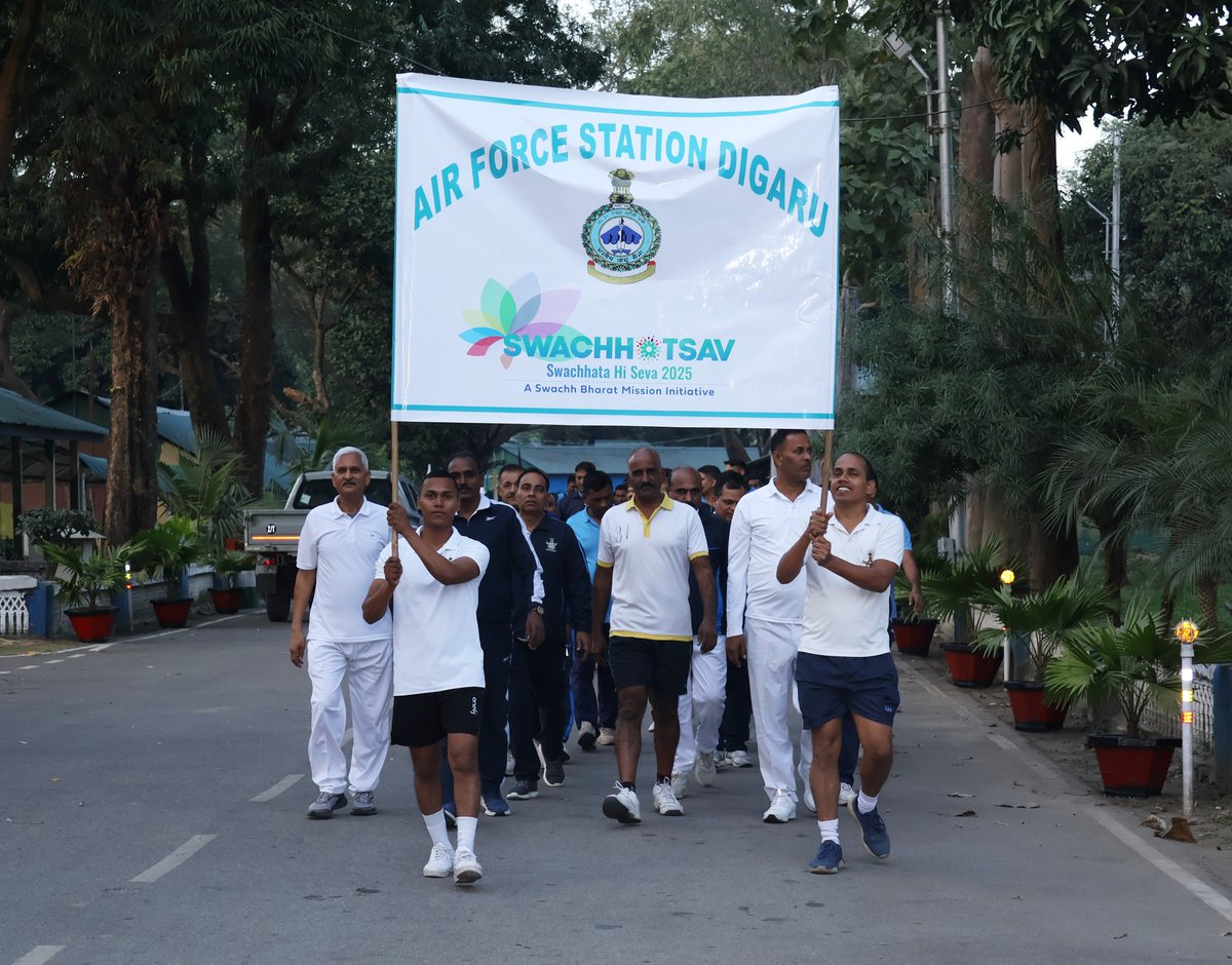 EAC_IAF's tweet photo. #SwachhataPakhwada2025 under the theme of #Swachhotsav!
As part of ongoing Swachhata Pakhwada 2025, Stations under @EAC_IAF AoR carried out cleanliness drives, awareness campaigns across Stations &amp; nearby civil areas,fostering the culture of hygiene &amp; environmental sustainability https://t.co/dfcqFtad88