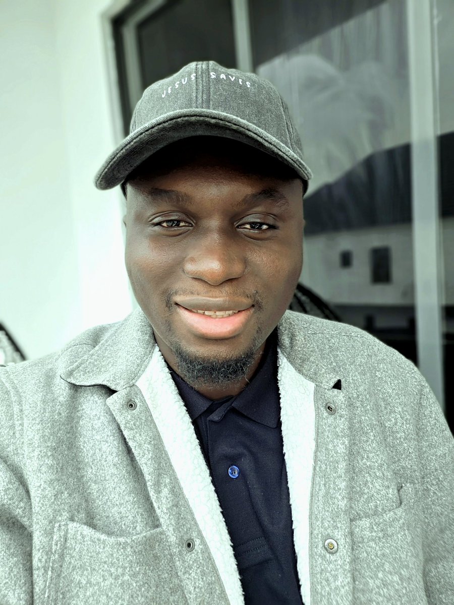 ProphetJoelO's tweet image. Jesus saves.