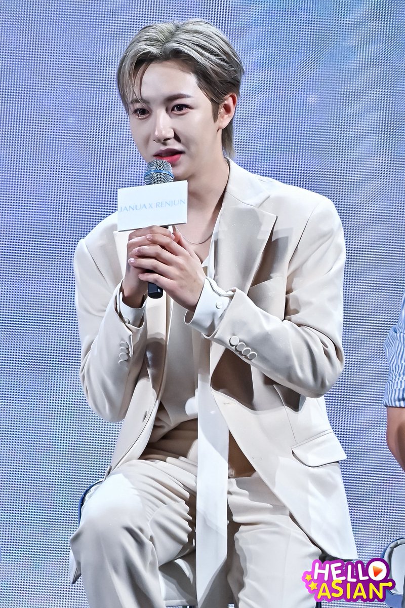 คุณพรีเซนเตอร์คนเก่ง อินจิ๋ว เริ่ดเลยละ~ 

WE MAKE THE PHENOMENON RENJUN
#JANUAXRENJUN #RENJUN 
#เหรินจวิ้น #런쥔 #ロンジュン #黄仁俊 #NCTDREAM #NCT