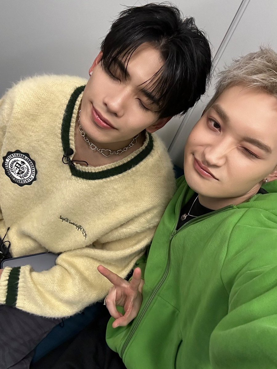 vivi_magazine's tweet photo. 皆さん‼️

au payさんのイベントでした🫠
https://t.co/be5wUlqWRF 

ココロと😉

#これが渡邉廉です 
#ViVi僕イケメン部門 
#ViVi国宝級イケメンランキング 
#PSYCHICFEVER #REN #渡邉廉 https://t.co/o4dlXLSW6b