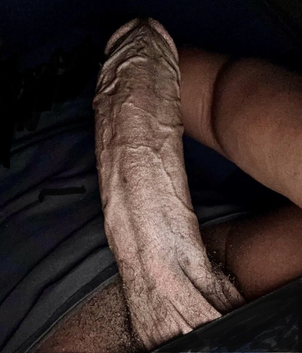 intlbttmfrk's tweet photo. #observation: i 🤤 for “straight” #tops that discreetly creep into restrooms, alleyways, stairwells, and #backseats to #fuck on the #DL. 1/4 https://t.co/wiQMlO5kJZ