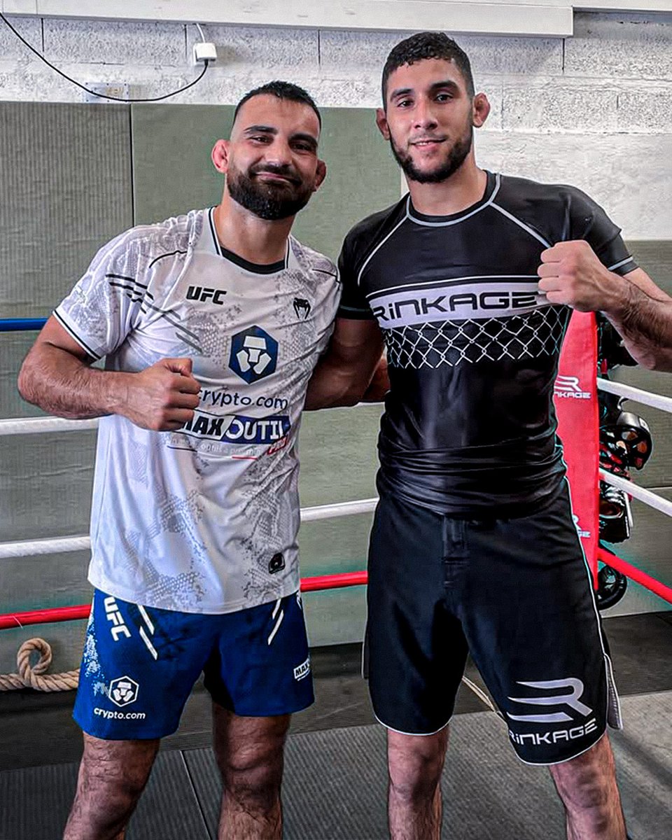LaSueur_off's tweet photo. Farès Ziam à propos d'un combat contre Benoît Saint Denis 👀🇫🇷

🗣️ "C’est la première fois que nous avons deux Français dans le top 15 de la même catégorie, et c’est très bien pour le MMA français. Donc pas maintenant, mais si je suis dans le top 10 et qu’il est dans le top 10, oui, bien sûr. Je combats pour moi, je ne combats pas pour les autres. Je veux continuer à grimper, et il est plus haut que moi." 

(via @Home_of_Fight)