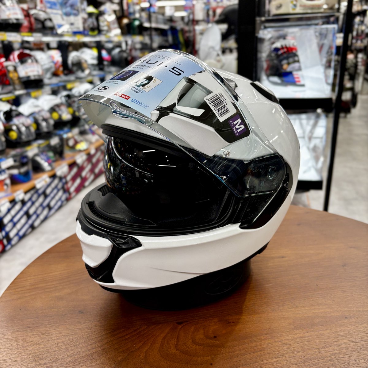 NANKAI_MINOO's tweet image. 入荷しました🙌

@OGK_KABUTO 様の2026年NEWモデル
 #KAMUI5 の単色全５色が入荷いたしました!!  
･心地の良い新フィット感の内装 
･より安定した密閉性を実現する新型シールドラチェット  ”細部に至るまで使いやすさと快適性を徹底的に追求”
 された新モデルです🥰 

ご試着は #南海部品箕面店 まで