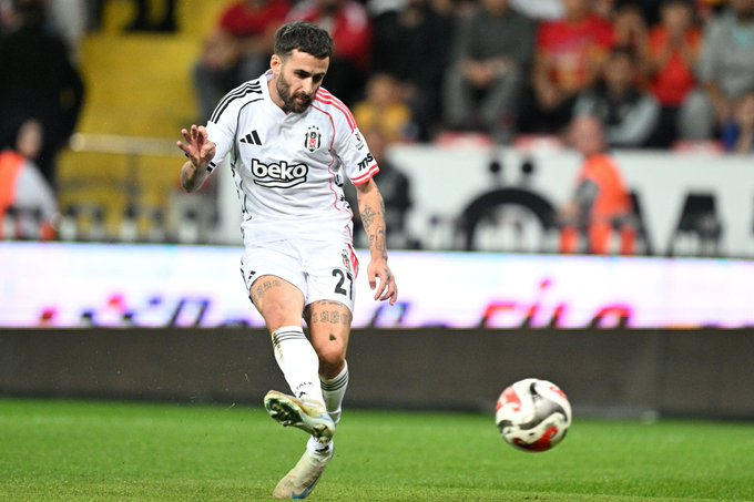 reynaresmi's tweet photo. ⚡️Beşiktaş Teknik Direktörü Sergen Yalçın, Trabzonspor deplasmanında Rafa Silva'yı kullanmak istiyor. https://t.co/Trqiga0au5