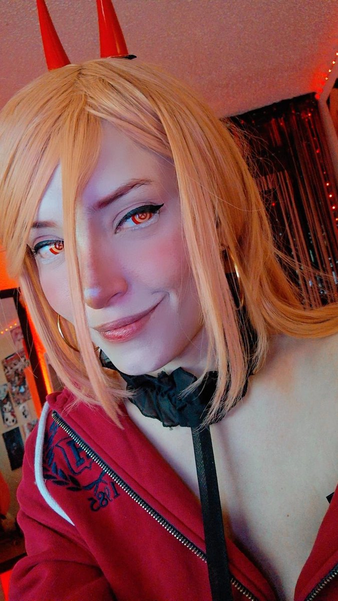 Chispita_Lac's tweet photo. Today there was no other option but power, I simply love her, she's so me! This is my first post, can you help me by giving it some love? 

#cosplay #cosplayer #anime #manga #chainsawman #power #makima #powercosplay https://t.co/HWDD7quaVX