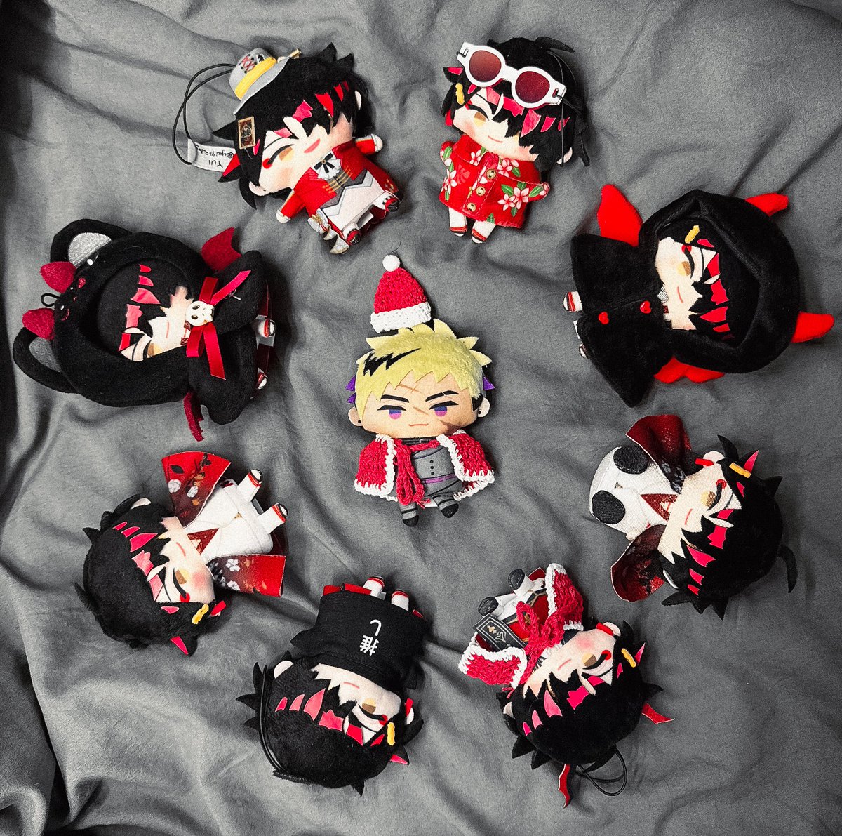 yui930_log's tweet photo. Hi could you help me take care of them? I’m going to buy some ingredient and milk I’ll be back in about 2 hours. Please make sure they don’t fight or bite each other🙏💦

#mipuppet https://t.co/6sGS2hOAyR
