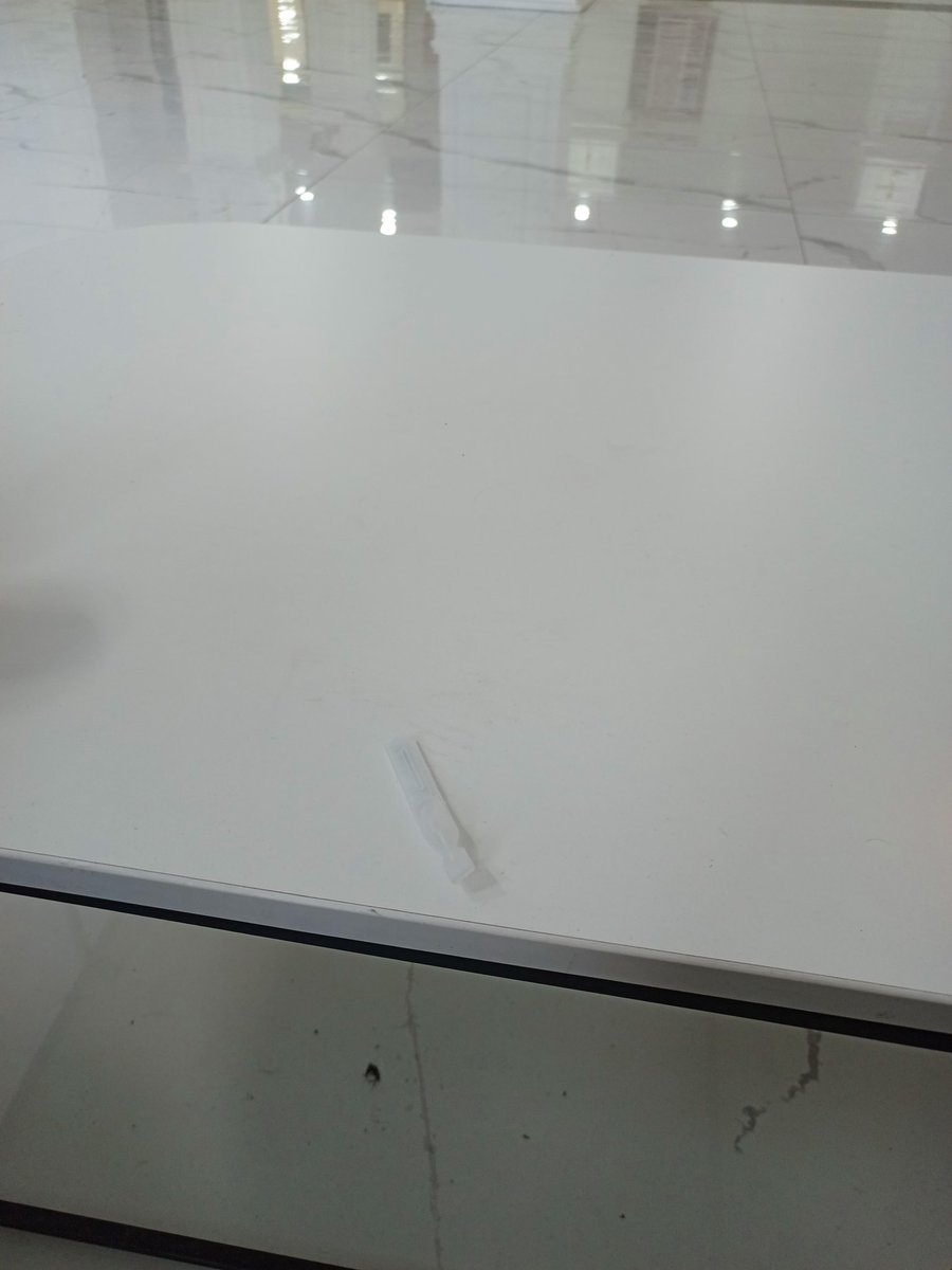 Afsü Tıp B blokta tester göz damlası var gelen gelsin