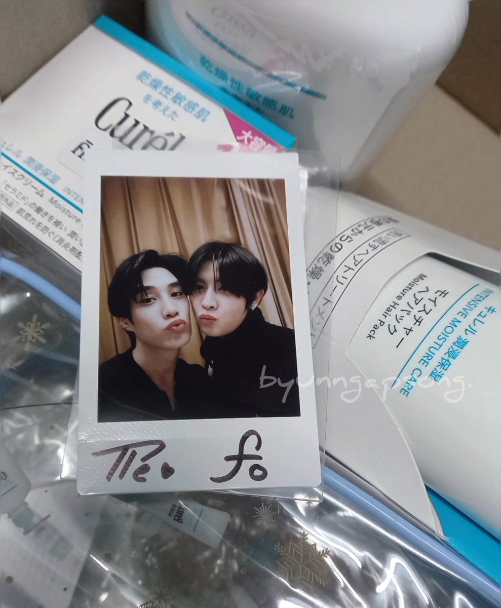 byunngapsong's tweet photo. ทาสจุ่มแก้มอย่างผม น่ารักมากกก😭 ขอบคุณพี่คิวเรลที่มอบสิ่งนี้ให้ ส่งด่วน ส่งไวมากก มาอีกได้เลยนะคะ พร้อมสนับสนุนค่า💙🤍

#TleFirstOnexCurel 
#TleFirstone #เติ้ลเฟิร์สวัน https://t.co/Goori46S1m
