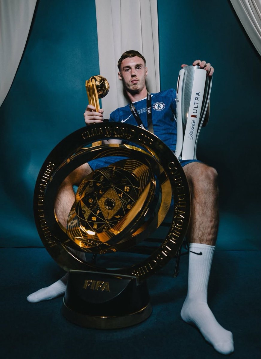 Palmer one day after Madueke joined Arsenal