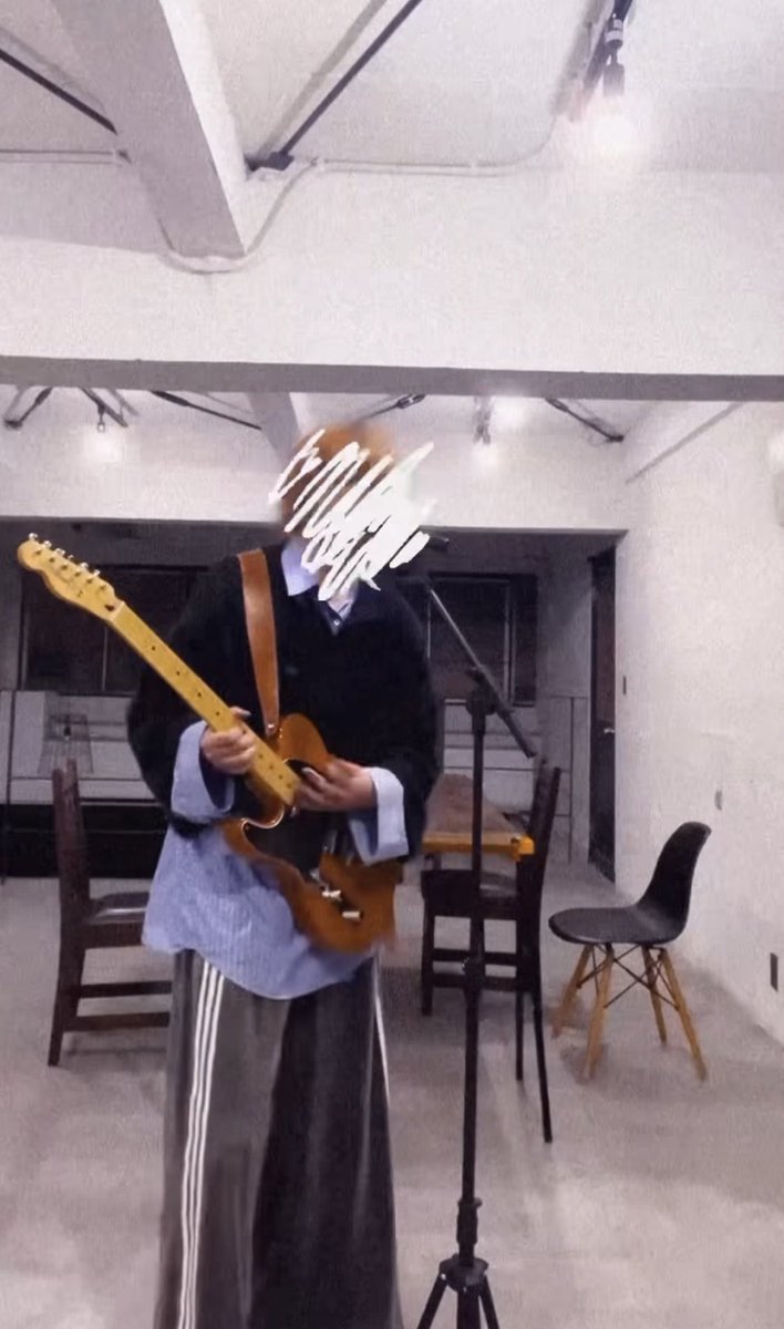 kuru0Oo's tweet image. 나토리 셔츠 레이어드 좋아하구나? 
최애 셔츠는 하늘색 스트라이프 셔츠….📝
아방미 넘치고 귀엽고 복복복 쓰다듬어주고 싶어