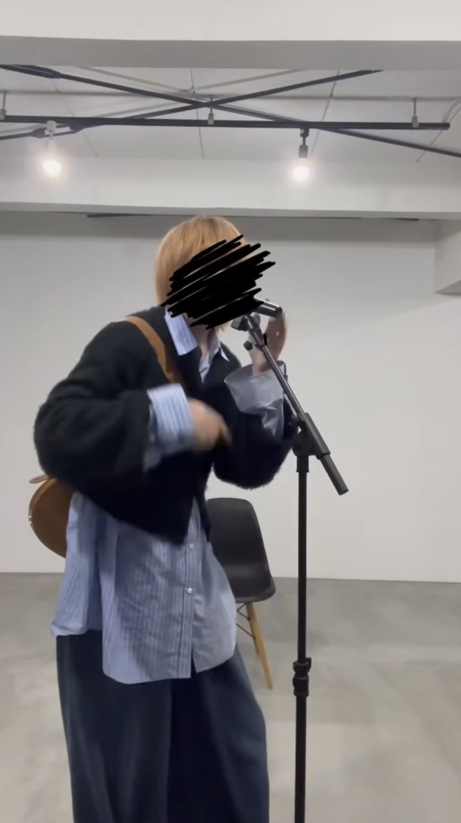 kuru0Oo's tweet image. 나토리 셔츠 레이어드 좋아하구나? 
최애 셔츠는 하늘색 스트라이프 셔츠….📝
아방미 넘치고 귀엽고 복복복 쓰다듬어주고 싶어