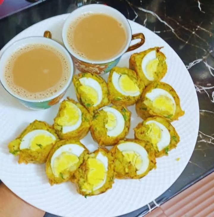 لوگوں کے نخرے
اٹھانے سے بہتر ہے

بندہ چائے
کا کپ اٹھا لے
#اردو_زبان 
#TDR_now