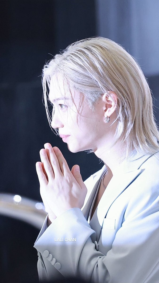 LaliChanSkz1's tweet photo. 🩵

#Felix #StrayKids 
#FELIXxTAMBURINS 
#FELIXxGENTLEMONSTER https://t.co/4Y8Fs9q7Hq