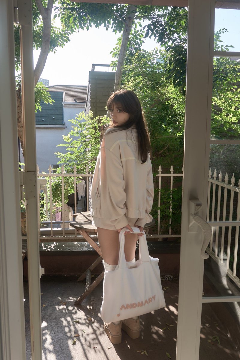 バッグ Milky pile tote bag with chouchou White Milky pile tote bag