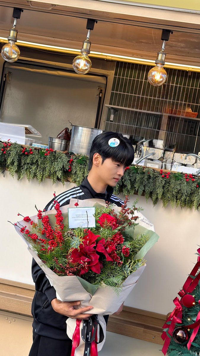 nest0630_com's tweet photo. @.@ 스토리 

#엔스타그램 #오늘의기록 #차학연 #로맨스의절대값 #가우수 @CHA_NNNNN https://t.co/Ih7R5jQHPJ