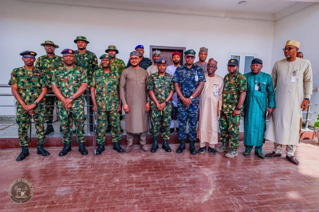 Governor Dauda Lawal received Major General Warrah Idris, the newly appointed Theatre Commander of Operation Fansan Yamma, at his office in the Government House, Gusau.

During the meeting, the Governor reaffirmed his administration’s unwavering commitment to supporting the
