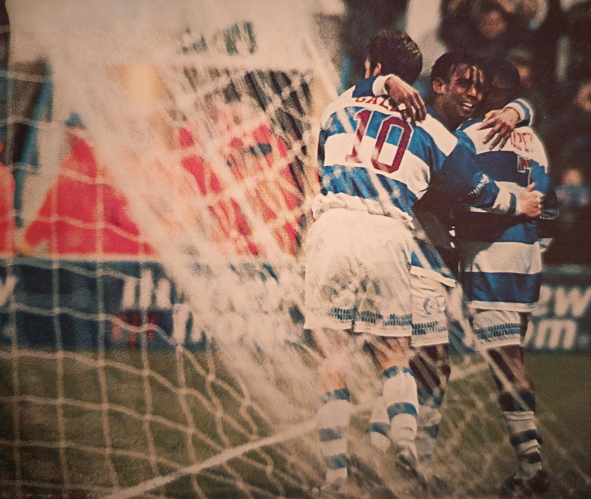Kevin Gallen, Trevor Sinclair and Andy Impey celebrate a Rangers goal with the excellent Loftus Road nets in the foreground.

A great Nineties photo from a time when QPR were a competitive Premiership team 💙

#QPR <a href="/QPRReport/">QPR REPORT</a> <a href="/retroQPR/">retroQPR</a> <a href="/kevingallen10/">Kevin Gallen</a> <a href="/trevor8sinclair/">Trevor Sinclair</a>