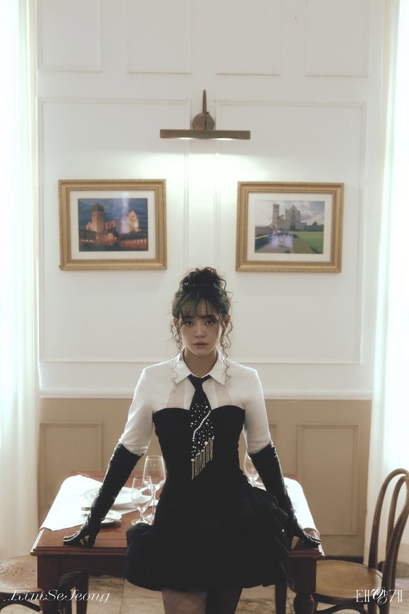 KIM SEJEONG
1st SINGLE ALBUM [태양계]
 
CONCEPT PHOTO 'Atelier' ver.
 
🎧 2025. 12. 17. 6PM (KST)
 
#김세정 #KIMSEJEONG
#세정 #SEJEONG
#1st_SINGLE_ALBUM_태양계
#20251217_6PM