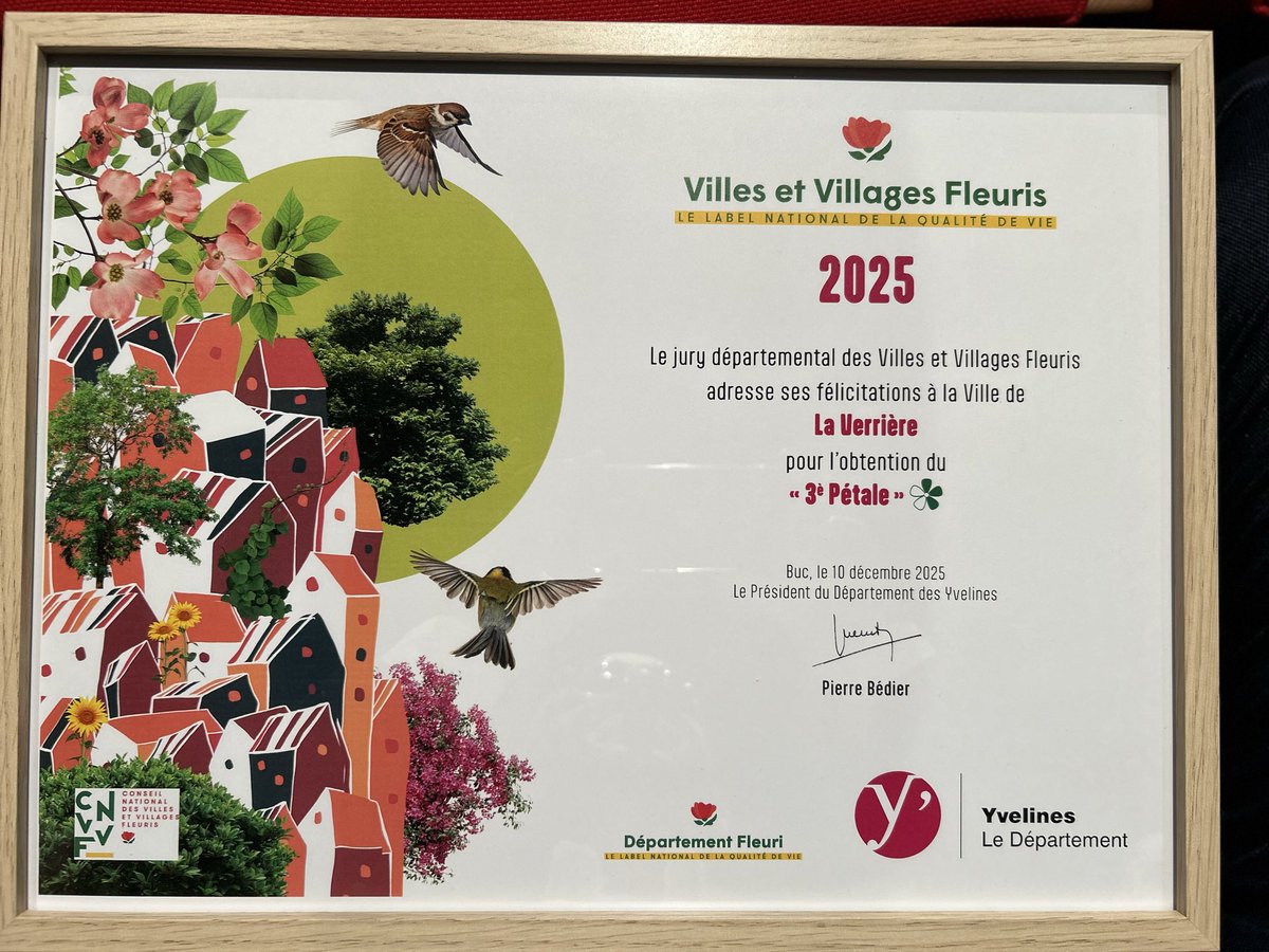 NDainville's tweet photo. Les fleurs sont le sourire d’une ville ! Fier de ce 3eme pétale qui distingue La Verrière. Itinéraires cyclables, sentes végétalisées, ruches municipales pour promouvoir la biodiversité. Une belle dynamique pour intensifier la transition écologique ! On accélère ! https://t.co/aKyyT5EhVH
