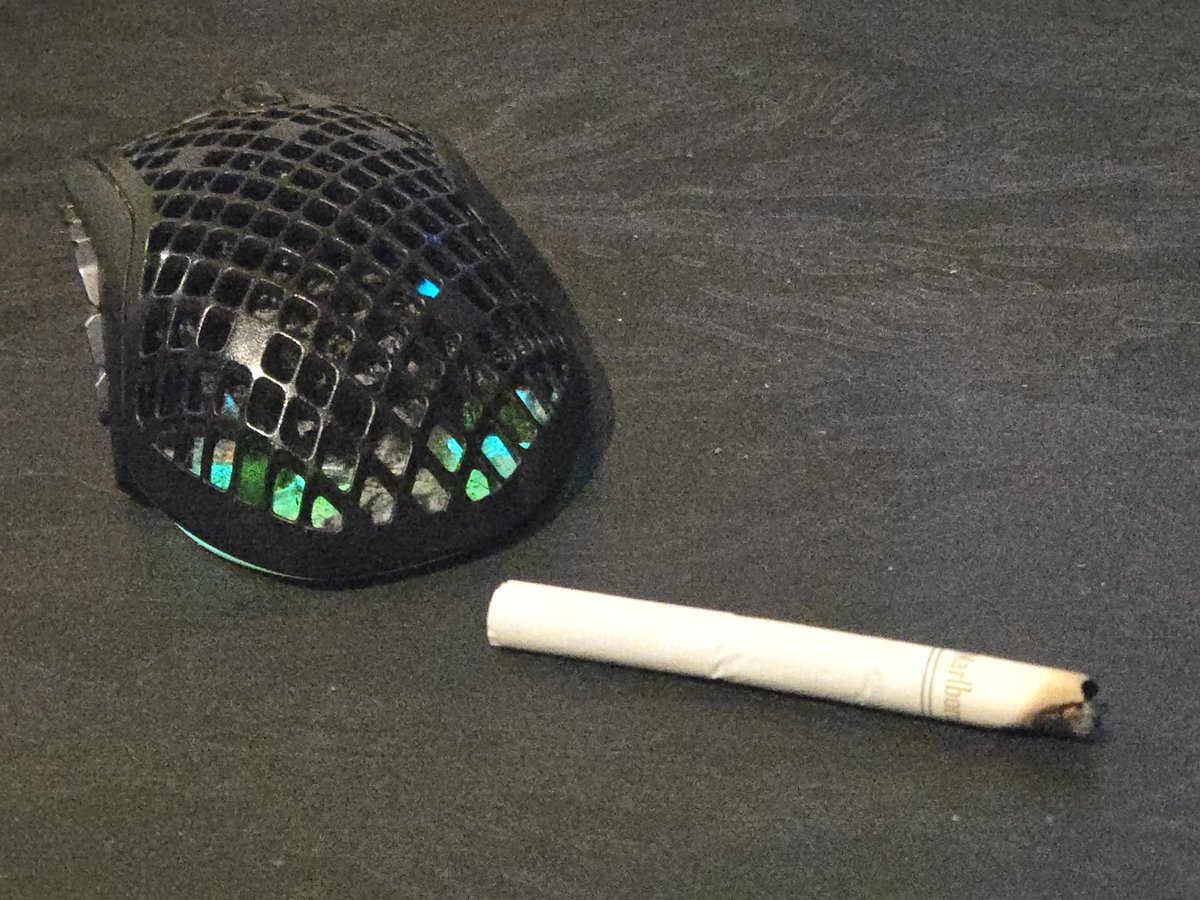 Alphze's tweet image. a story that tells itsself