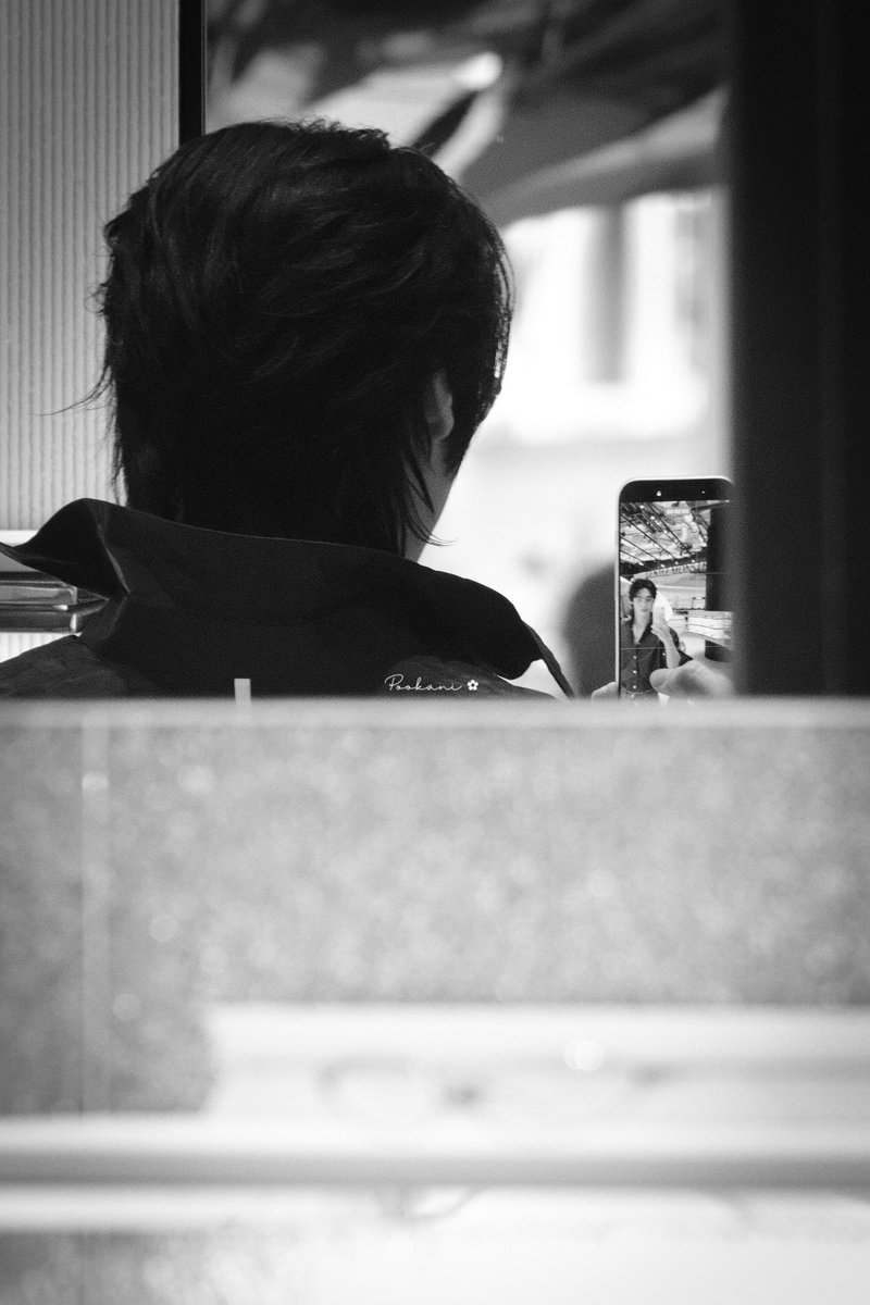 pookanihide's tweet image. กระจกวิเศษ บอกข้าเถิด ใครงามเลิศในปัตตานี เอ้ย !!!! ปฐพี …. เอ้ย !!! ถูกแล้วว 
#winmetawin @winmetawin