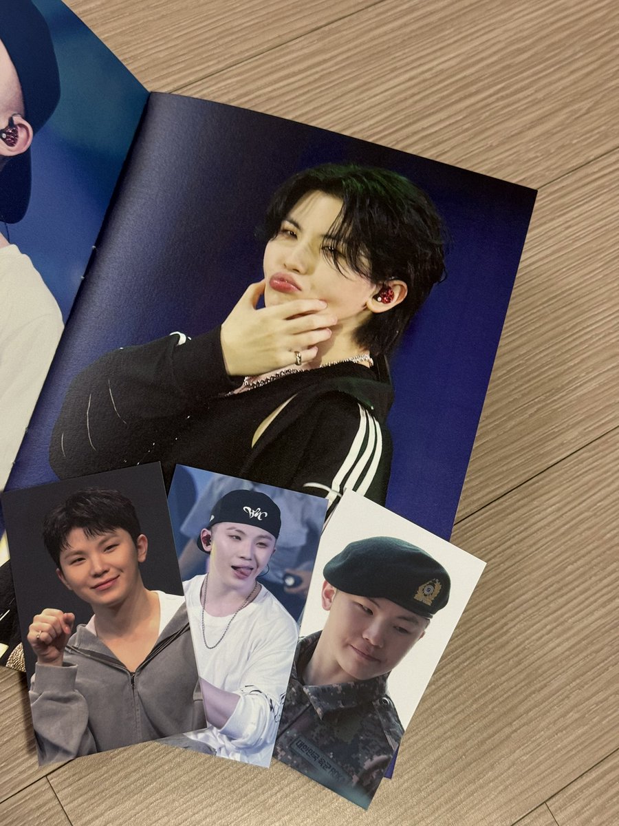 이로로 tweet media