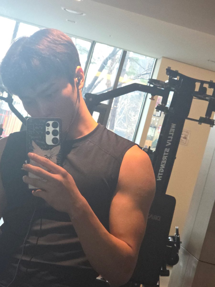 하 태영이 바보머리 걍 웃음만 나오네ㅋㅋㅋㅋㅋㅋㅋㅋㅋㅋㅋㅋㅋㅋ 너무 귀엽다