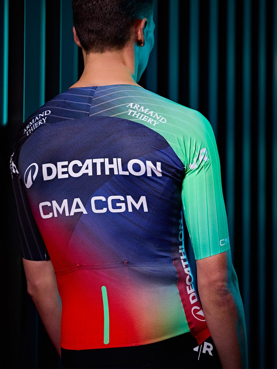 VAN RYSEL tweet media