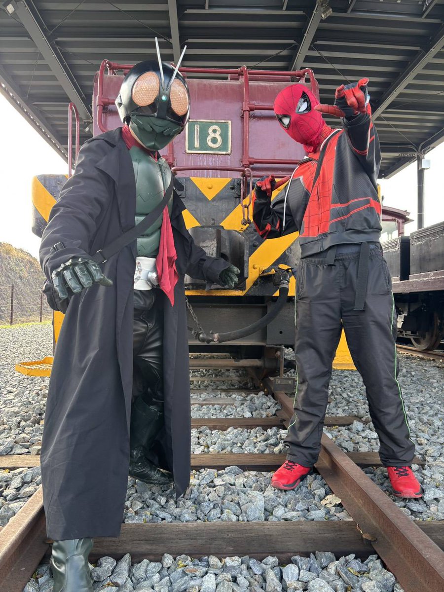世界文化遺産 万田坑でスパイダーマンコスプレ その4 写ってる人→シン
