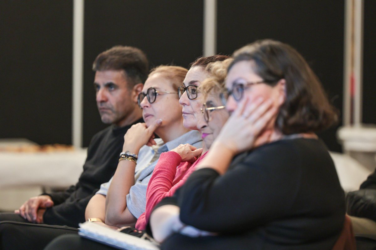 bgauducheau's tweet photo. Hier soir, les représentants des 3 quartiers étaient réunis pour échanger sur les projets, le cadre de vie et les perspectives pour 2025. 🌿✨
🙏 Merci à Julie Messier, Kévin Cortes, Erwan Martin et à tous les conseillers pour leur engagement ! https://t.co/NVaGuwvc7H
