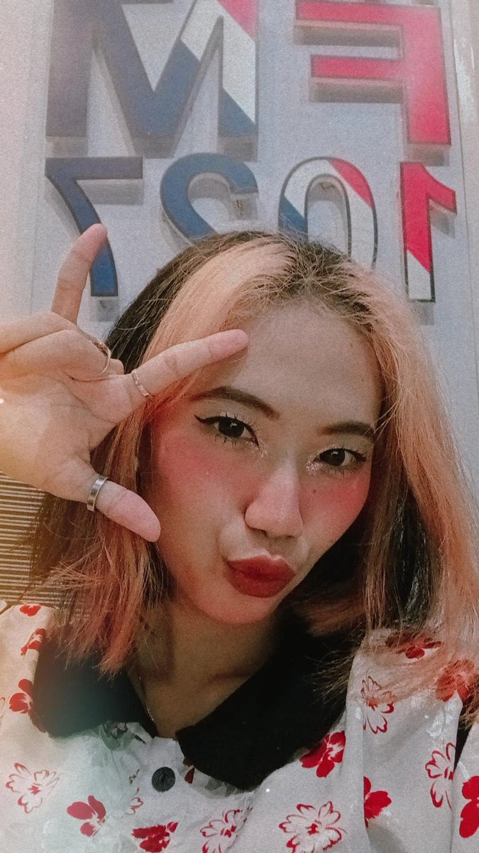 Annyeong Chingu♥️
Gak kerasa udah hari Kamis aja nih. Eits tenang, soalnya masih ada #NiarYuniar di #KOSEK #KOREASEKALI sampai jam 7 malam nanti kok. Kajja request K-Pop norae, biar makin hwaiting menghadapi sisa hari Kamis ini. Stay tuned mtbfm.co.id , NIARHAE!🤟🏻