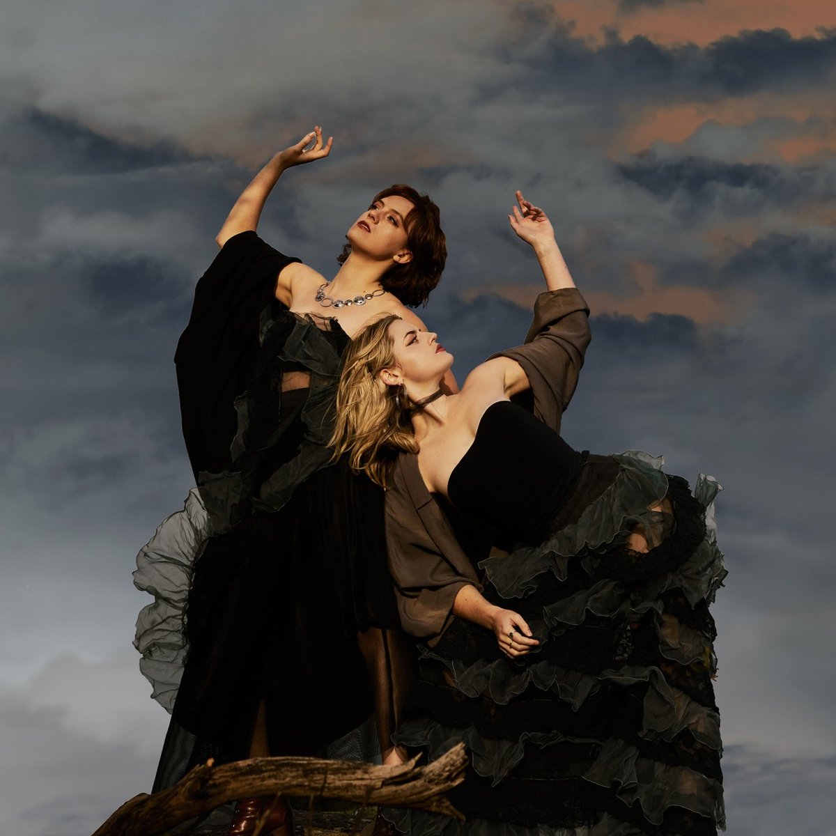 MissChatJOY's tweet image. PODCAST: Beautiful songs by Matalja, @thebarrbrothers, Treanne, Joel Leggett, @EuropeTribes &amp;amp; @blstretch, Mick Thomas’ Roving Commission, @singingfinches, Tom Nethersole, @helen_e_ryder 😀🎶🏳️‍🌈🏳️‍⚧️ Hear here: joy.org.au/misschatelaine…