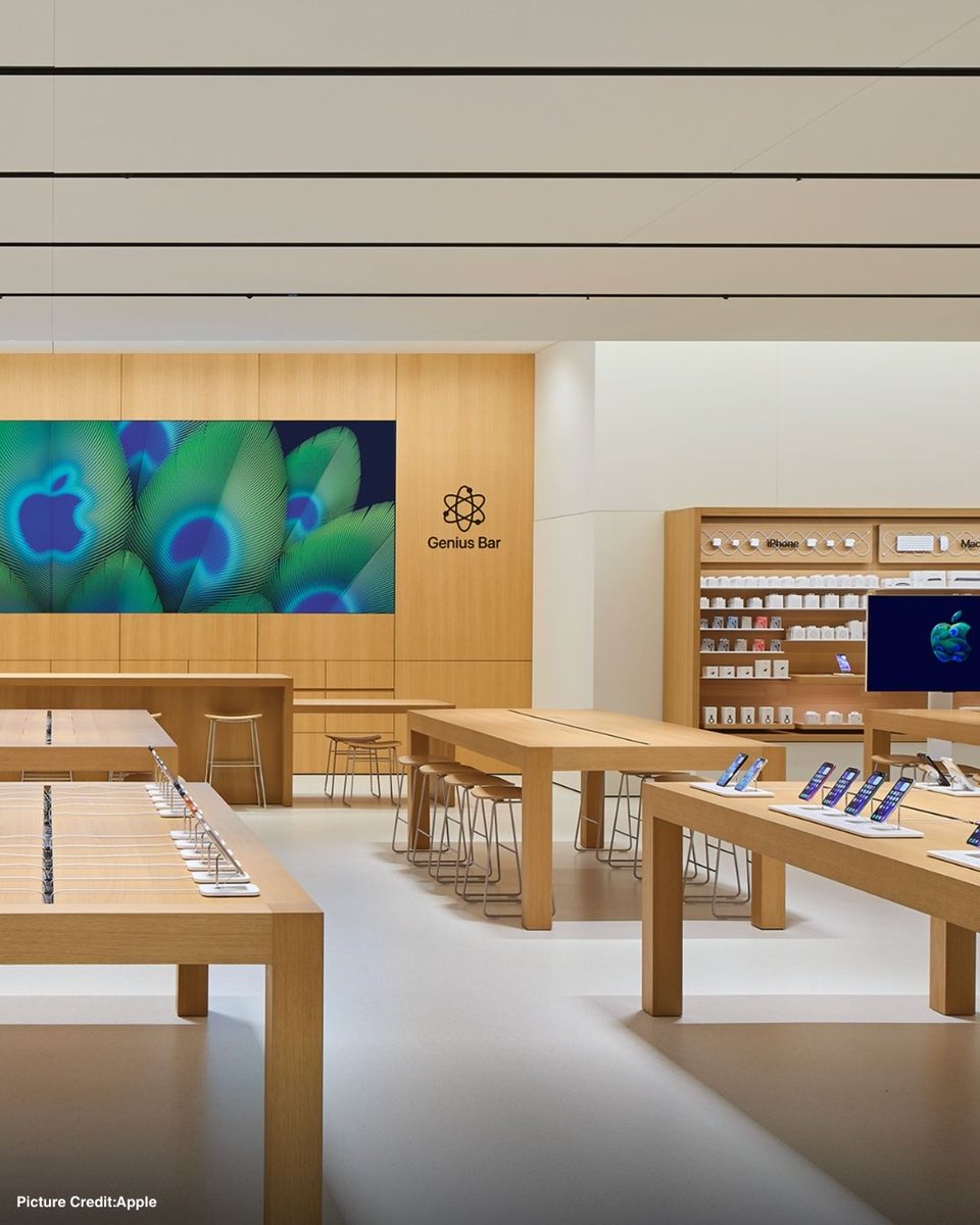 Applesutra's tweet photo. Apple’s fifth retail store in India is up and running in Noida’s DLF Mall of India! Here’s a first look. Looks sleek, doesn't it? Are you all planning to visit it anytime soon?
#AppleStore #AppleStoreNoida #AppleStoreIndia #AppleRetailStore https://t.co/S5Q2fpo6T5